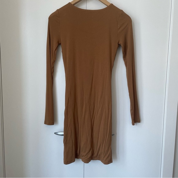 Sunday Best - Aritzia long sleeve dress - Picture 2 of 2